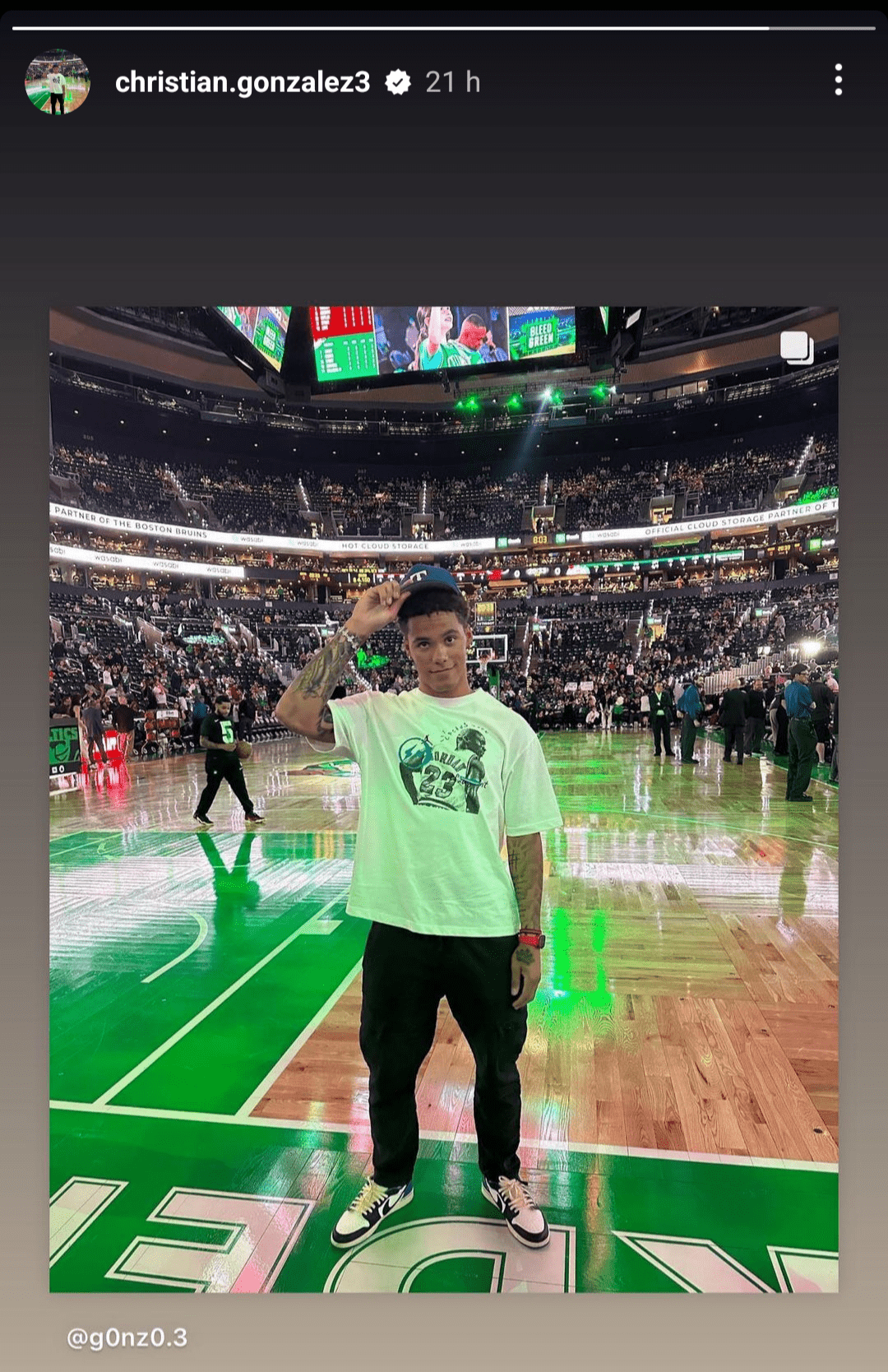 Christian Gonzalez mostrando su apoyo a los Celtics antes del juego 6. (Foto: IG/Christian.gonzalez3)